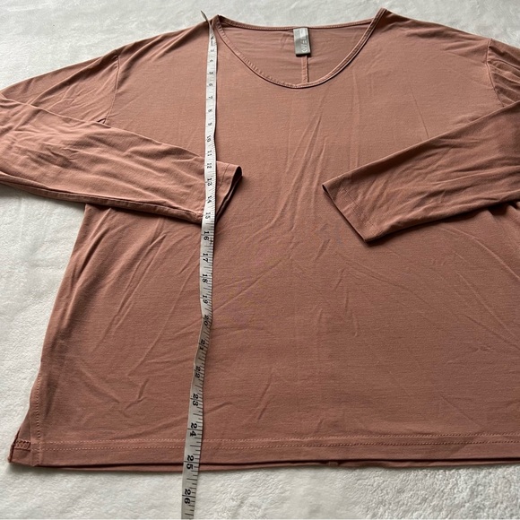 FWD Long Sleeved Tee - Picture 4 of 9